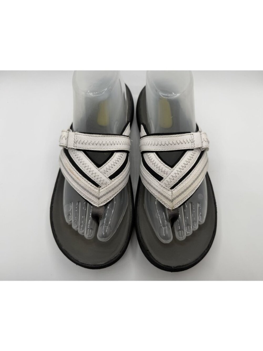 Clarks Wave Walk Sandals Women Size 9.5M White Thong Flip Flop Comfort Shoes - Picture 2 of 13